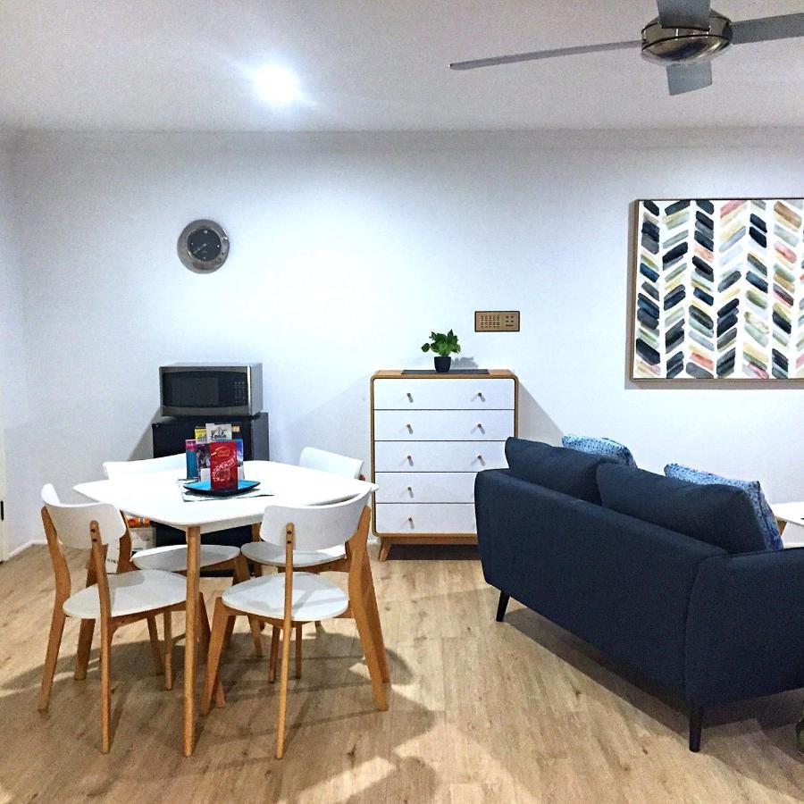 Large Studio Unit Close To Theme Parks Gold Coast Esterno foto